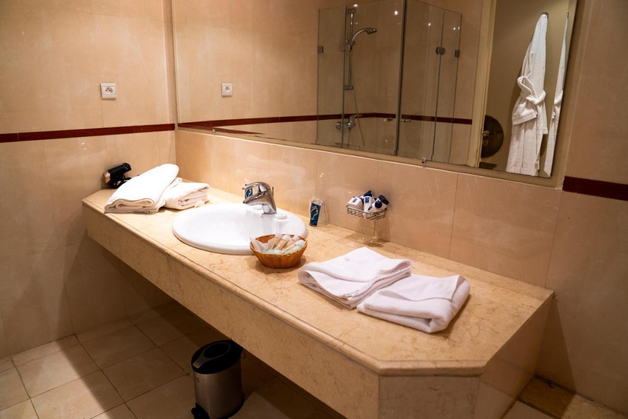 Farah Safi Hotel Ngoại thất bức ảnh