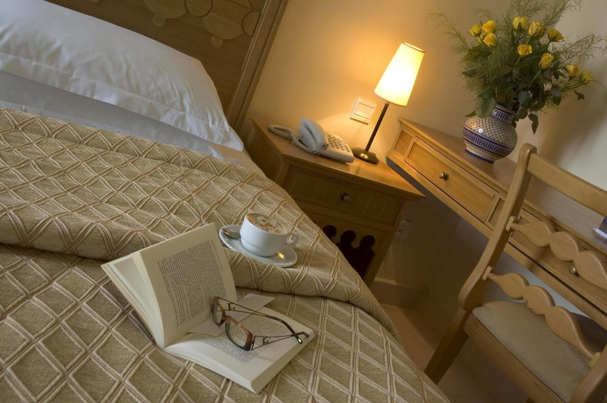 Farah Safi Hotel Phòng bức ảnh